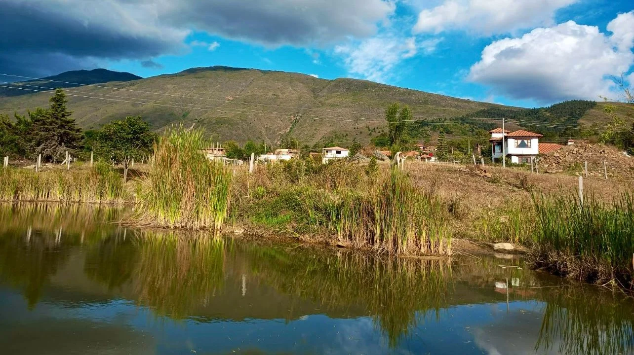 EL LAGO - Hostal Madre Tierra en Villa de Leyva